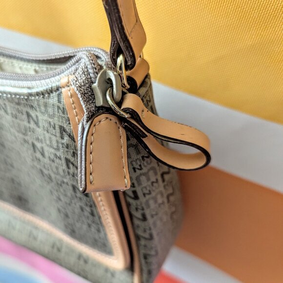 Nine West Shoulder Bag Monogram Gray Taupe Tan Purse Gold Tone Hardware Y2K - Picture 4 of 13